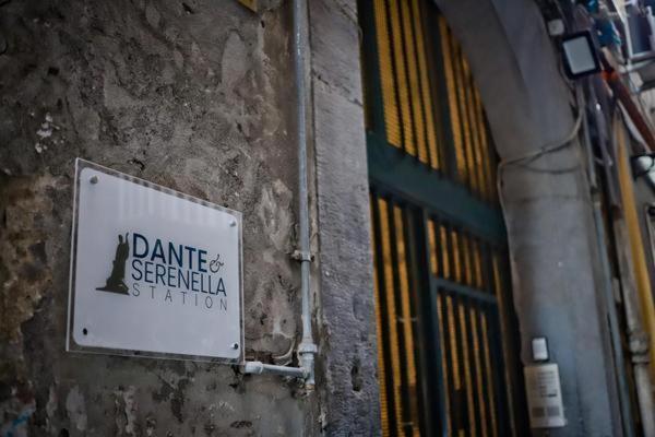 Dante & Serenella Station เนเปิลส์ ภายนอก รูปภาพ